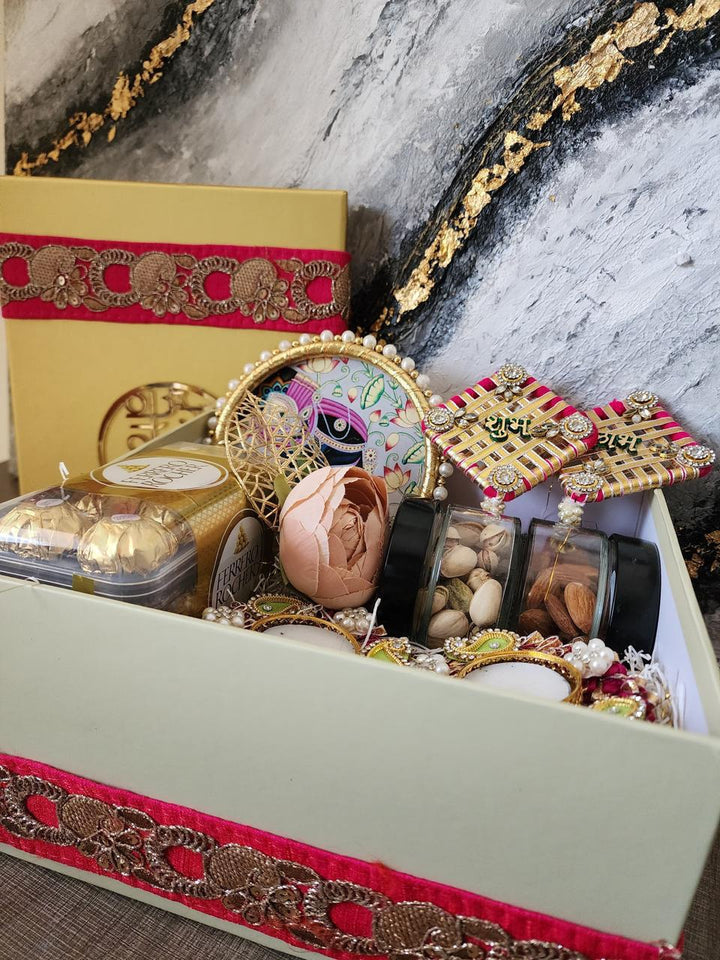 Gift Hamper - New year Gift Box